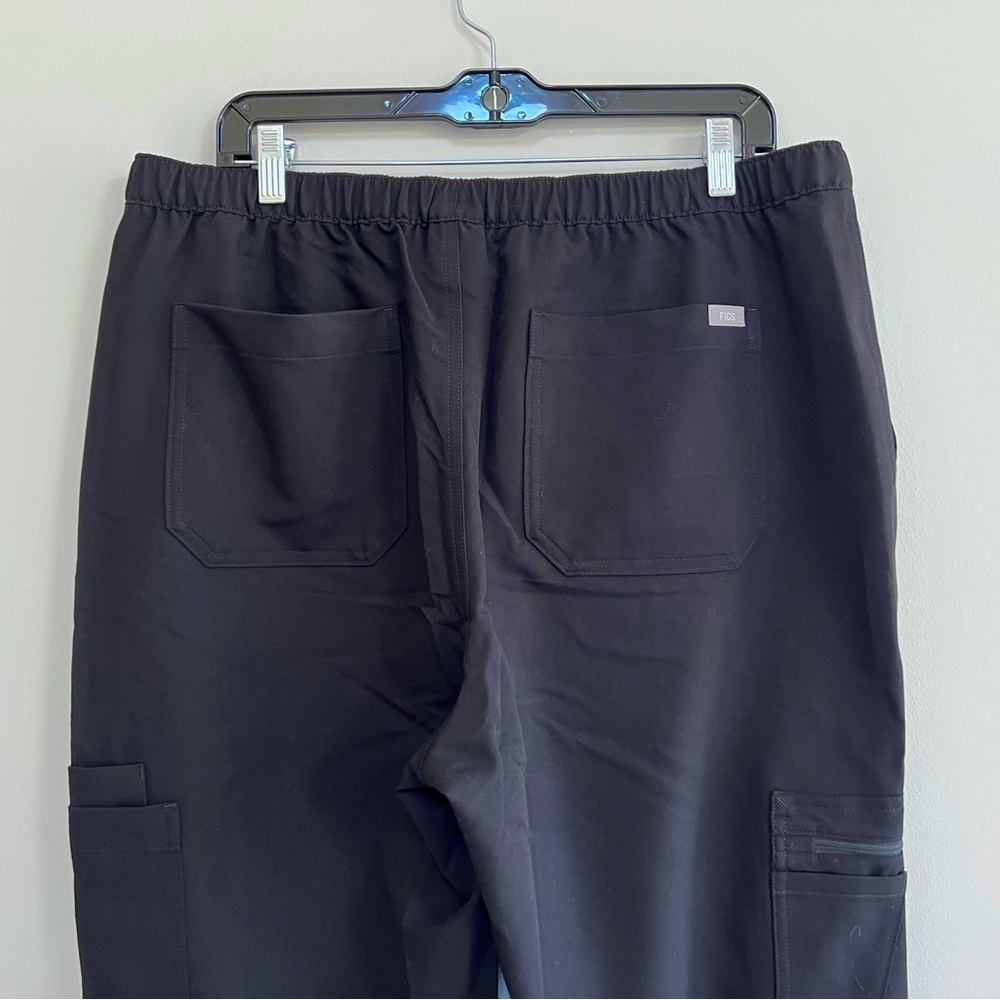 FIGS NWT Cairo Men's Zip Fly Cargo Scrub Pants in Black, size XL/T - Picture 7 of 11